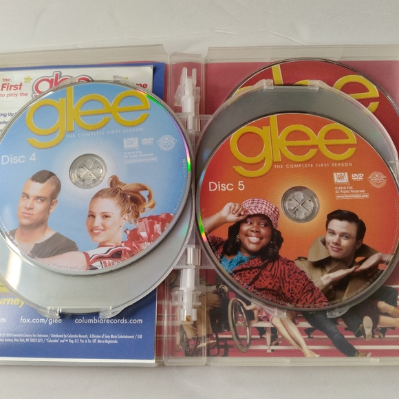 Glee Complete First Season 7-Disc DVD Box Set - Picture 13 of 16